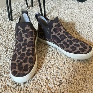 Rothy’s Boots, worn a couple of times, super clean and almost new.